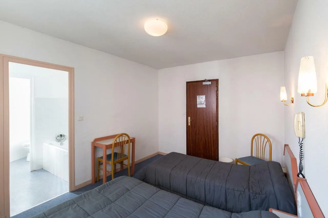 Hotel Concorde Lourdes 2*,  Fransa